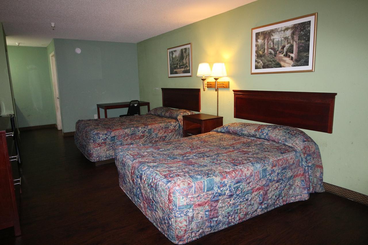 Magnolia Bay Hotel & Suites Jonesboro Exterior photo